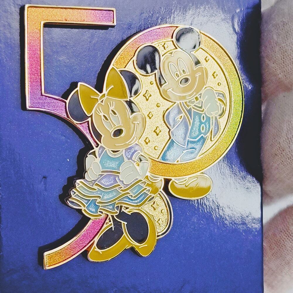 Disney 2021 Mickey & Minnie 50th Anniversary Pin New WDW - Picture 3 of 10